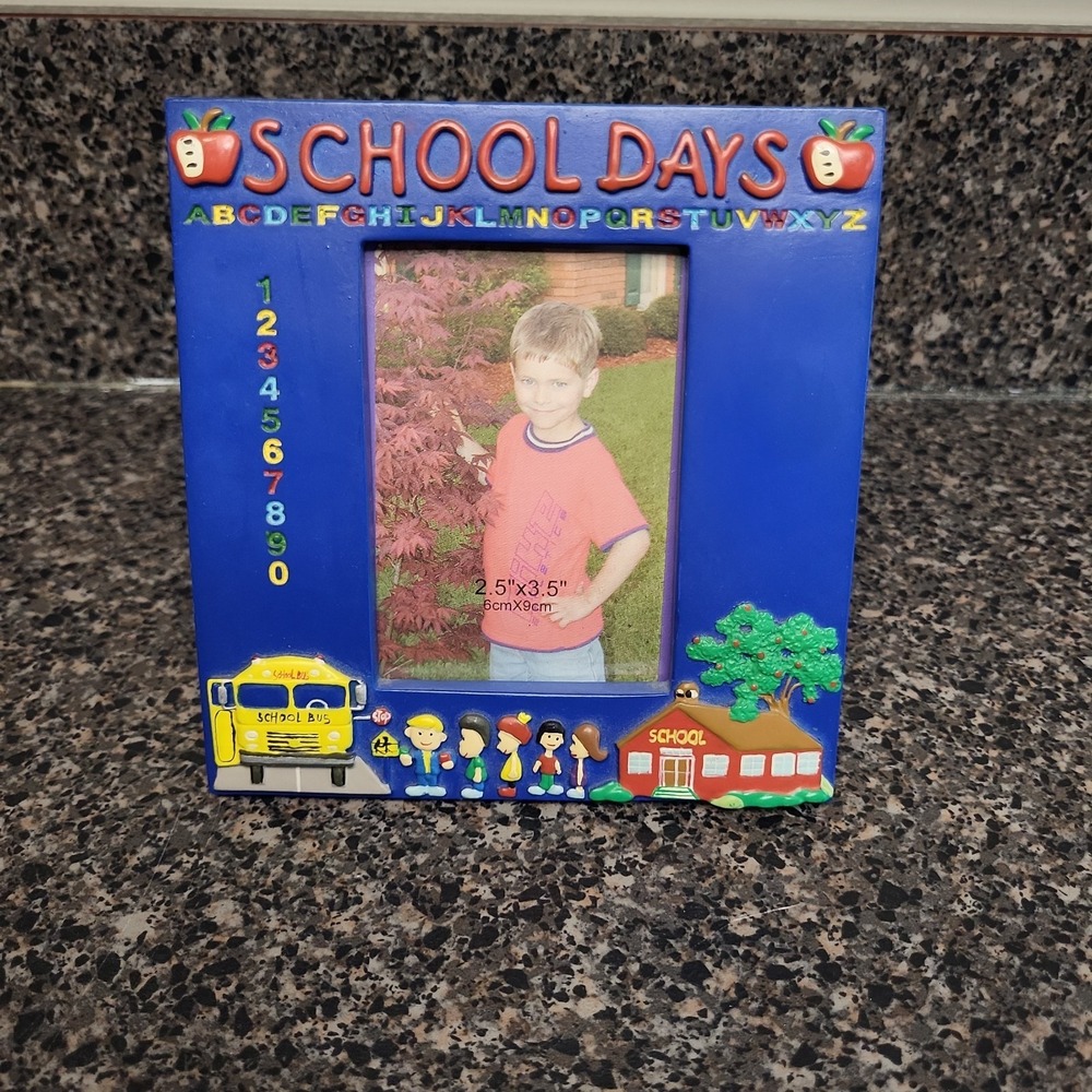 Vintage Photo Frame School Days 2.5 x 3.5 Picture‎ School Bus Moments New